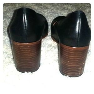 Black block heel pumps